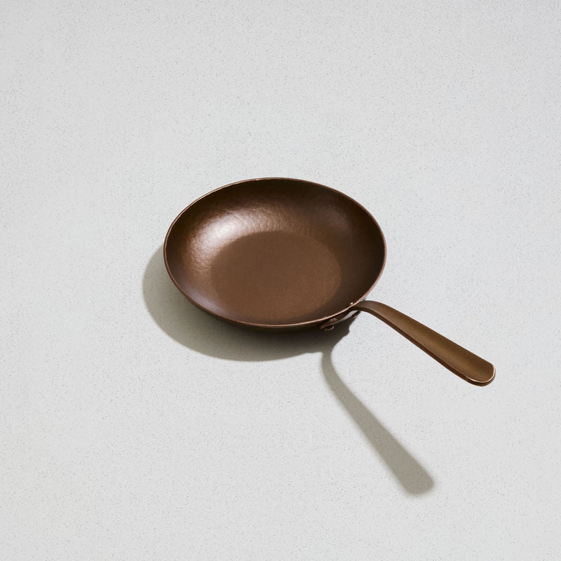 Load image into Gallery viewer, Smithey Ironware Little Farmhouse Skillet 9"
