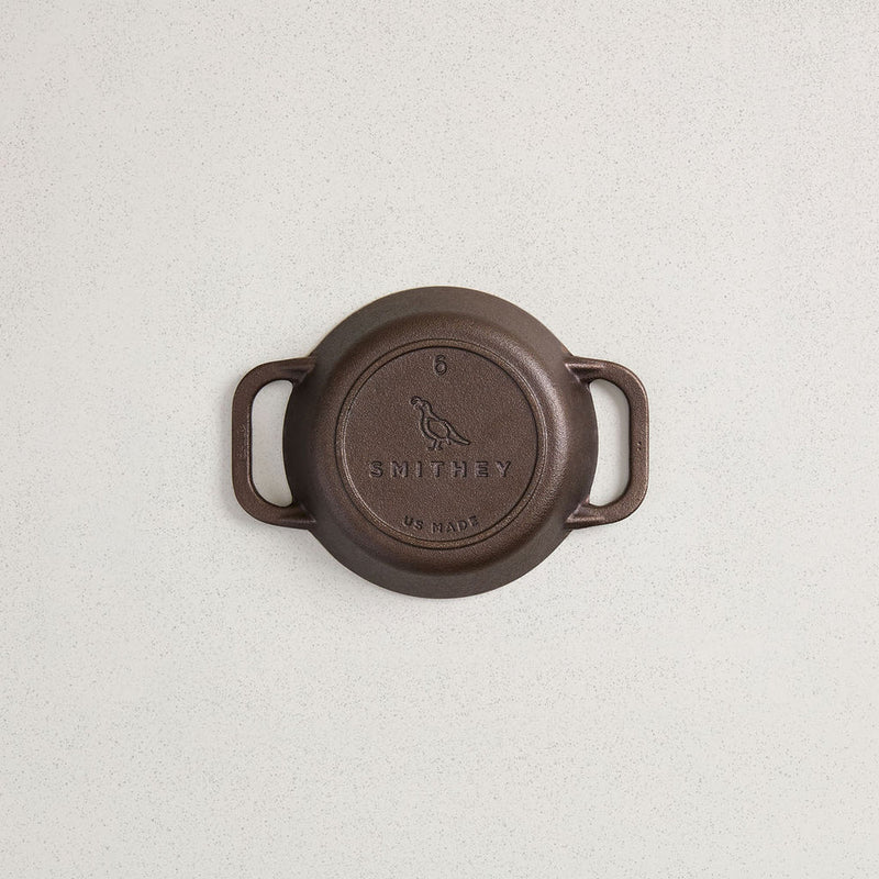Load image into Gallery viewer, Smithey Ironware No. 6 Dual Handle Skillet
