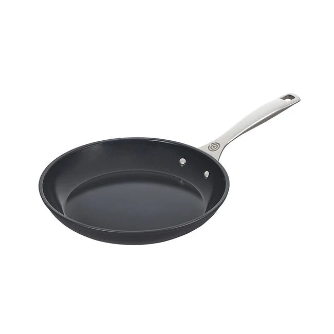 Load image into Gallery viewer, Le Creuset Essential Non-stick Ceramic Fry Pan
