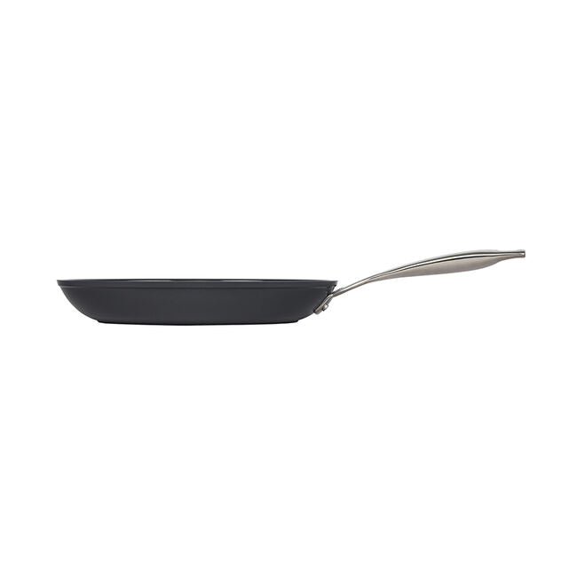 Load image into Gallery viewer, Le Creuset Essential Non-stick Ceramic Fry Pan
