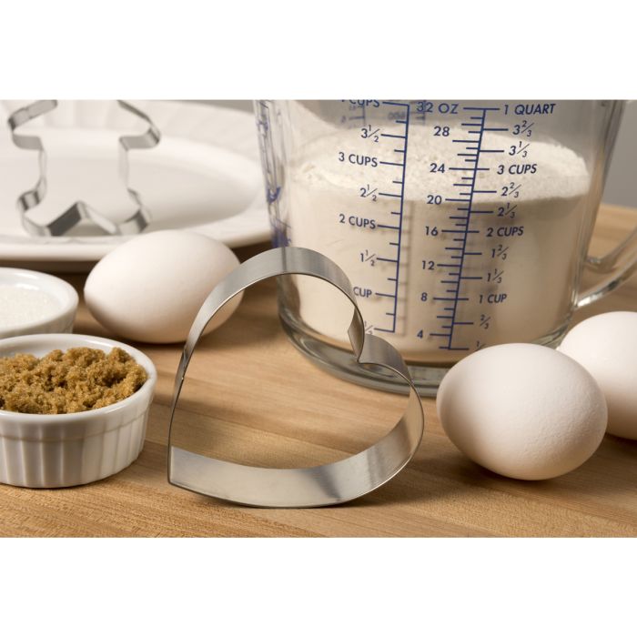 Load image into Gallery viewer, Mrs. Anderson's Baking Heart Cutter with Storage Container, Set of 5
