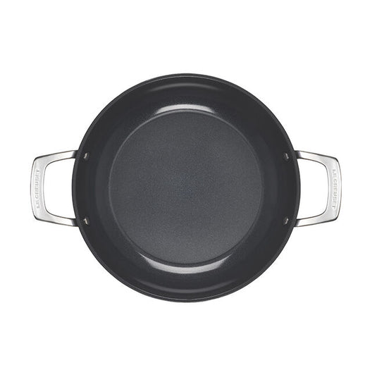 Le Creuset Essential Non-stick Ceramic Shallow Braiser with Glass Lid