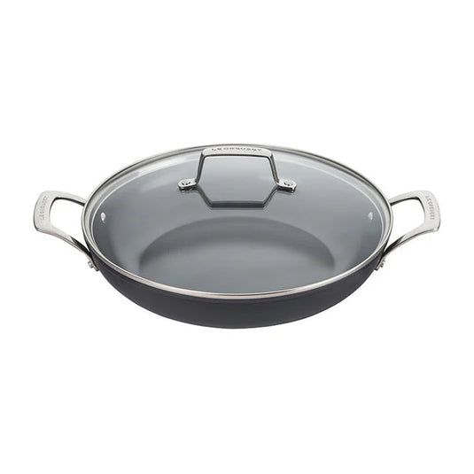 Le Creuset Essential Non-stick Ceramic Shallow Braiser with Glass Lid