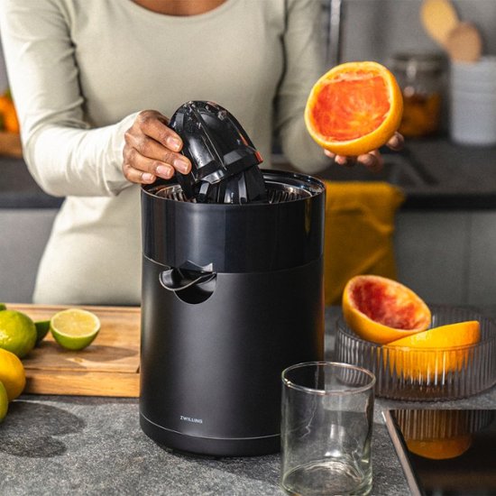Load image into Gallery viewer, Zwilling Enfinigy Citrus Juicer Black
