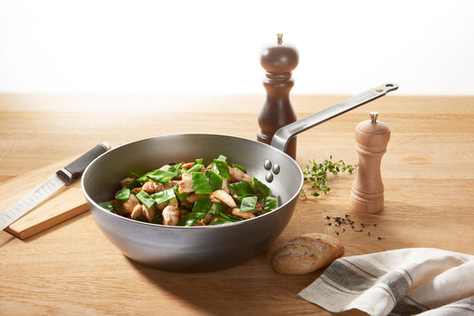 de Buyer MINERAL B Carbon Steel Country Fry Pan