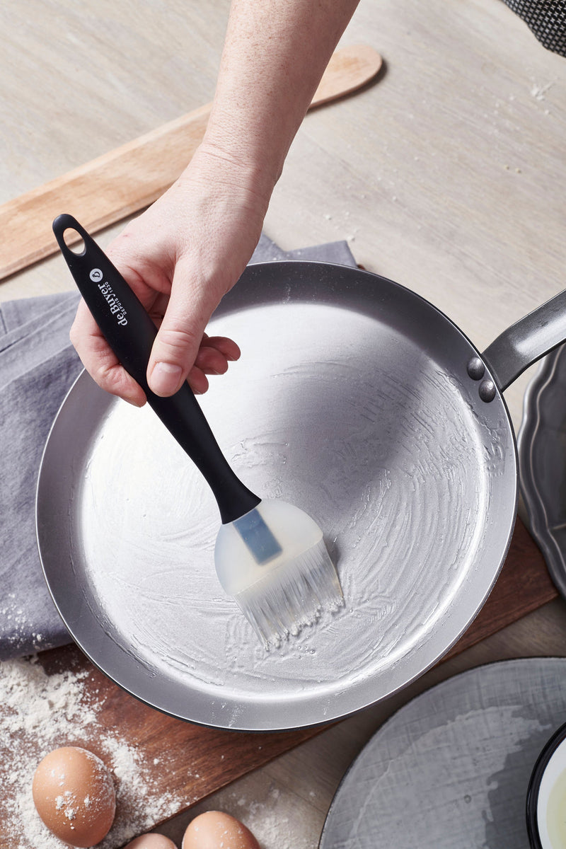 Load image into Gallery viewer, de Buyer MINERAL B Carbon Steel Crepe &amp; Tortilla Pan
