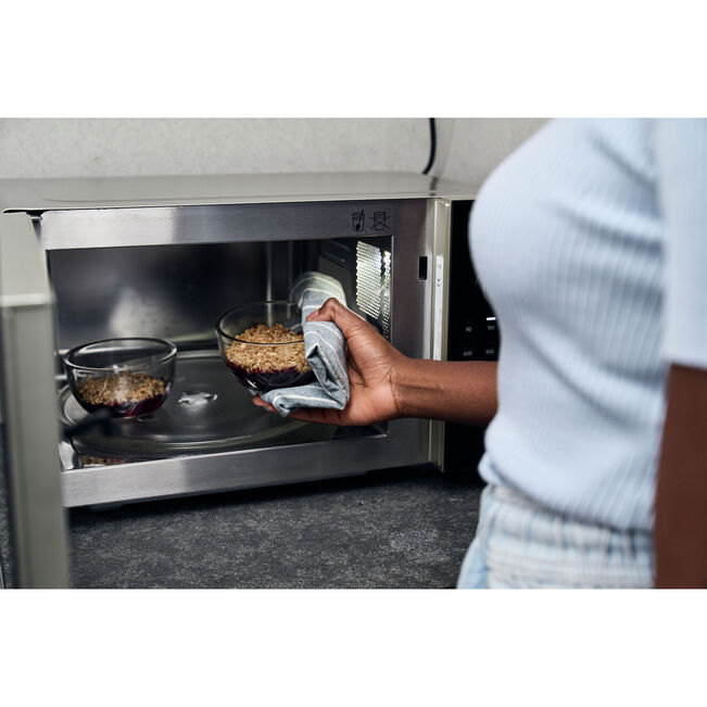 Load image into Gallery viewer, ZWILLING Fresh &amp; Save Vacuum bowl set S/M/L / 6-pc, glass, transparent-white
