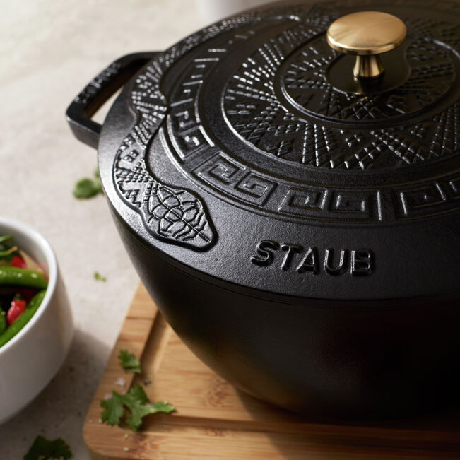 Load image into Gallery viewer, Staub Essential French Oven with Snake Lid 5.25 QT *SALE*
