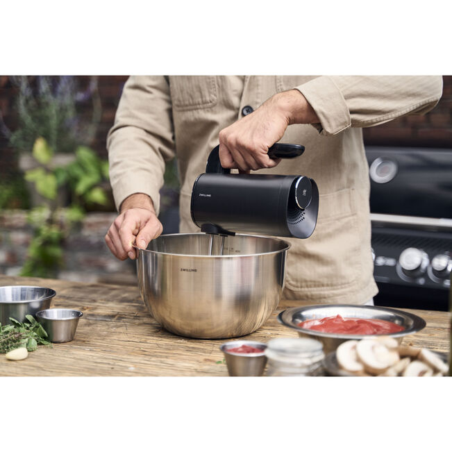 Load image into Gallery viewer, Zwilling XTEND Cordless Hand Mixer, Starter Set Including Battery
