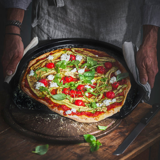 Emile Henry Pizza Station
