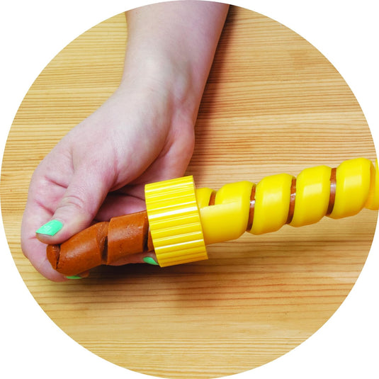 Charcoal Companion Dizzy Dog Spiral Hot Dog Cutter