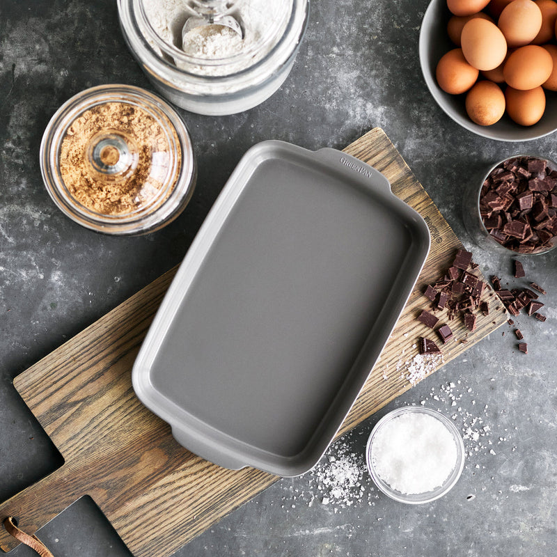 Load image into Gallery viewer, GreenPan Premiere Ovenware Ceramic Nonstick 13" x 9" Quarter Sheet Pan
