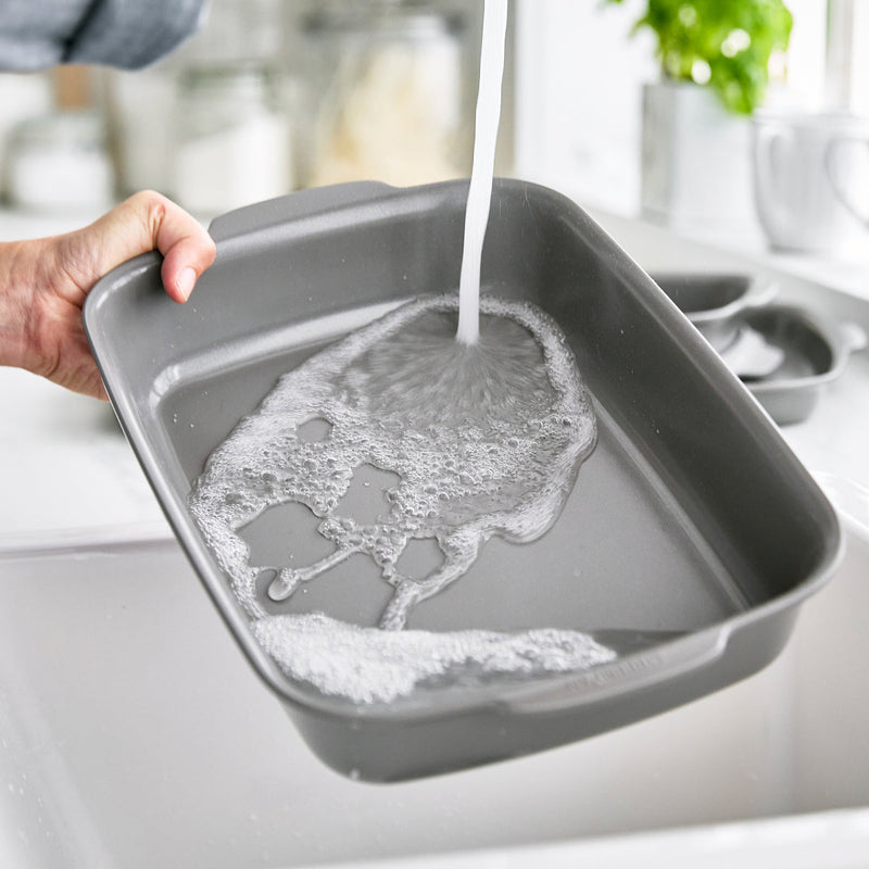 Load image into Gallery viewer, GreenPan Premiere Ovenware Ceramic Nonstick 13" x 9" Rectangular Baker
