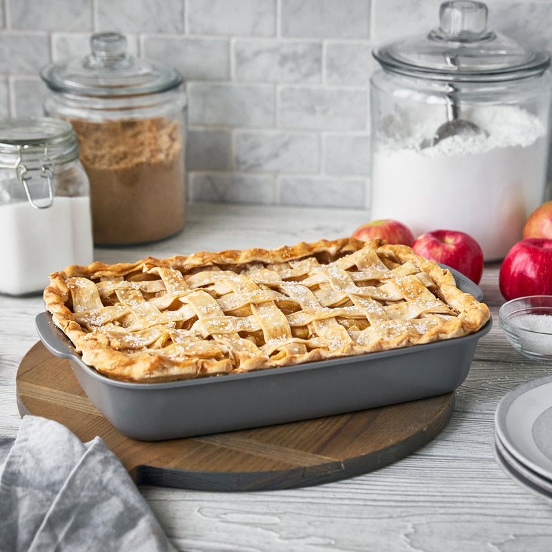 Load image into Gallery viewer, GreenPan Premiere Ovenware Ceramic Nonstick 13" x 9" Rectangular Baker
