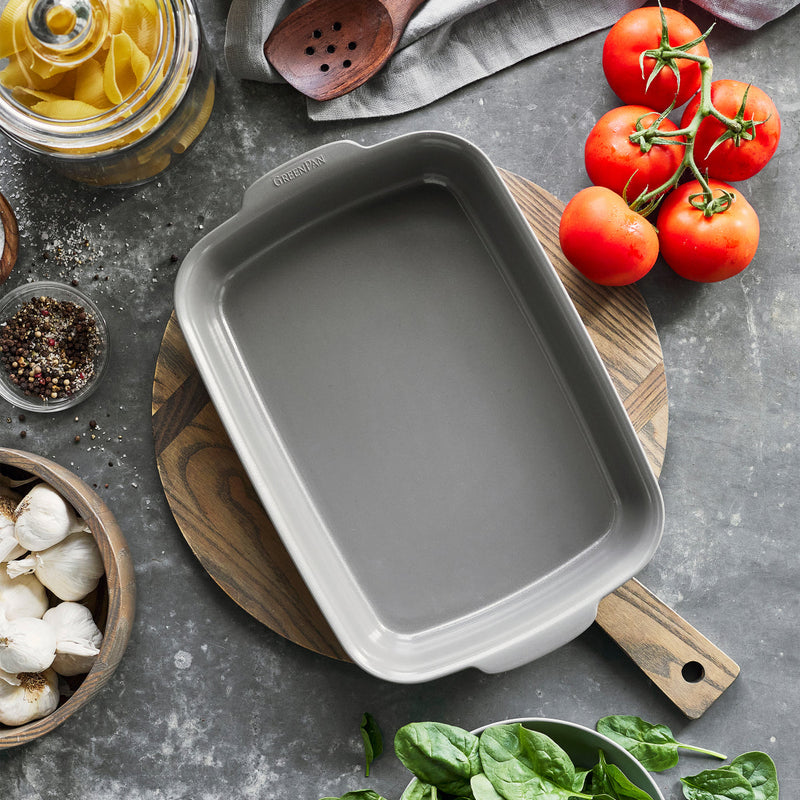 Load image into Gallery viewer, GreenPan Premiere Ovenware Ceramic Nonstick 13" x 9" Rectangular Baker
