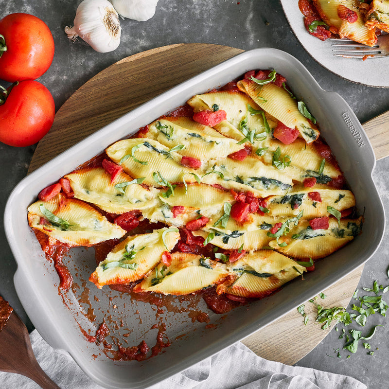 Load image into Gallery viewer, GreenPan Premiere Ovenware Ceramic Nonstick 13" x 9" Rectangular Baker

