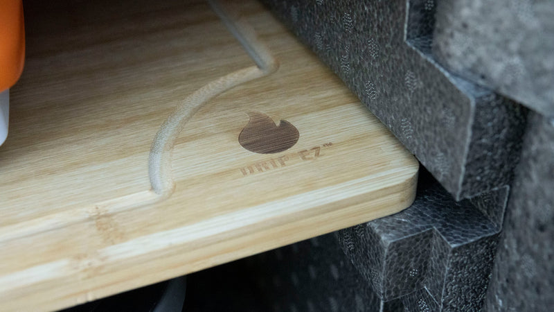 Load image into Gallery viewer, Drip EZ Rest EZ 'Que Crib Meat Resting Station - Includes Bamboo Cutting Board
