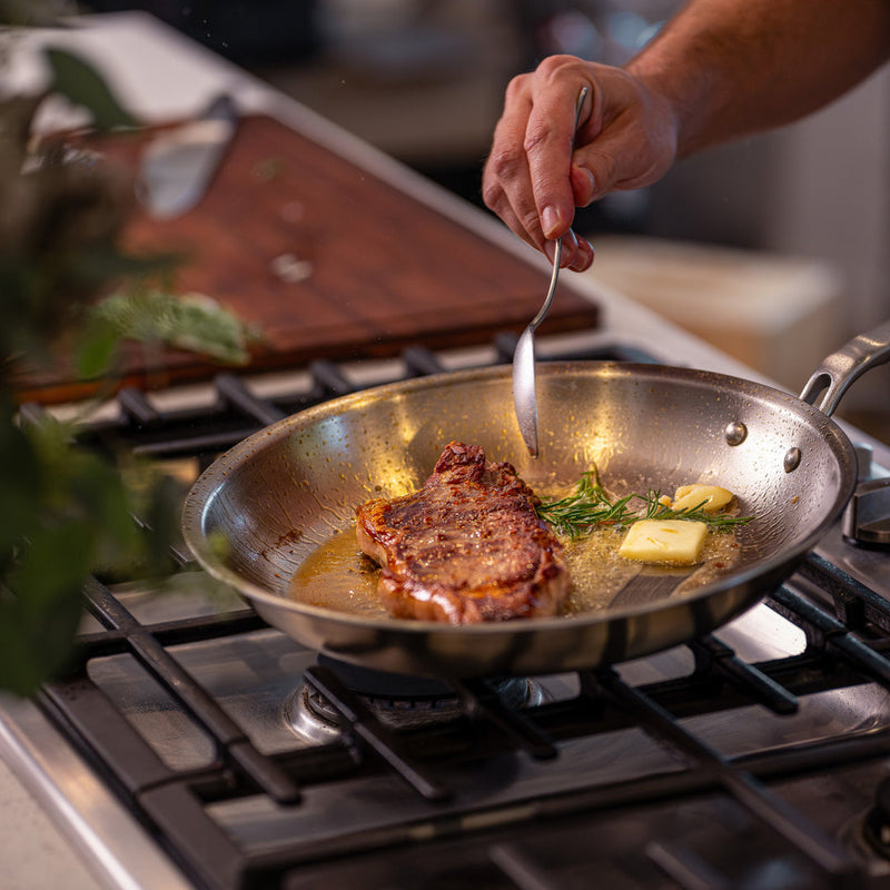 Load image into Gallery viewer, Heritage Steel Eater Series 10.5" Fry Pan
