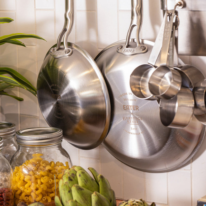 Load image into Gallery viewer, Heritage Steel Eater Series 10 Piece Cookware Set

