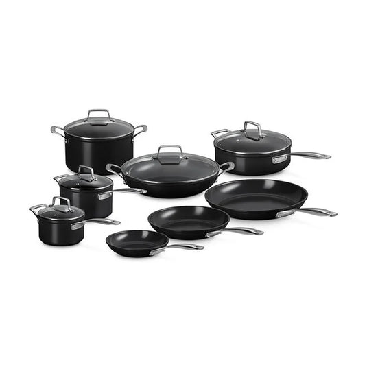 Le Creuset Essential Non-stick Ceramic 13-Piece Cookware Set