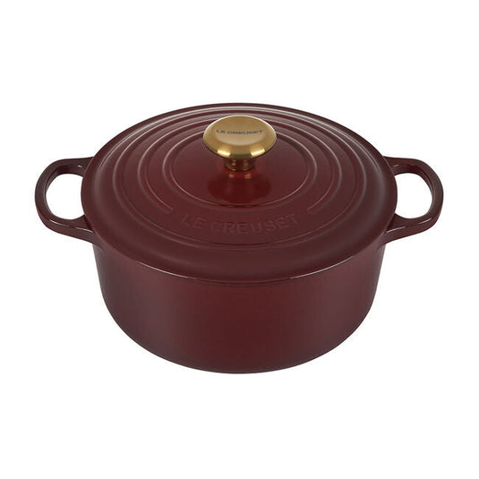 Le Creuset Round Dutch Oven 3 1/2 qt.