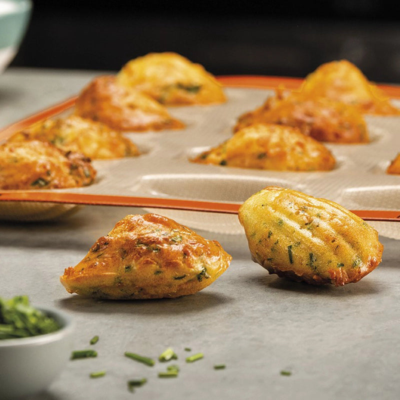 Load image into Gallery viewer, Silpat® Perfect Mini Madeleine Mold
