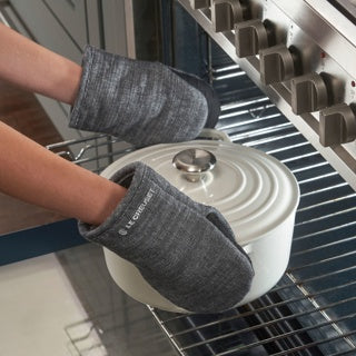 Le Creuset Set of 2 Mini Oven Mitts 8 in.