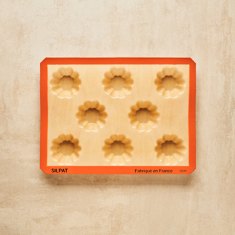 Load image into Gallery viewer, Silpat® Mini Brioche Mold
