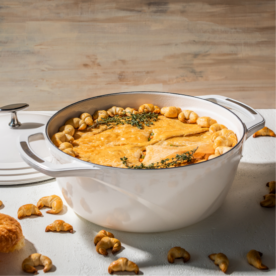Load image into Gallery viewer, Lodge USA Enamel™ 7.5 Qt. Enameled Cast Iron Dutch Oven
