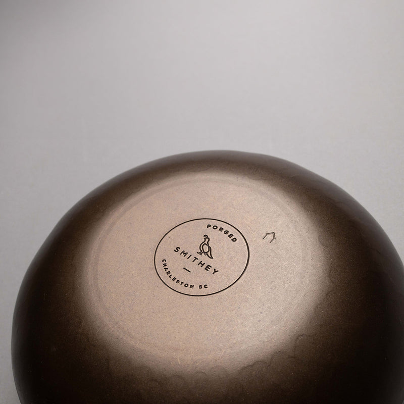Load image into Gallery viewer, Smithey Ironware Little Farmhouse Skillet 9"
