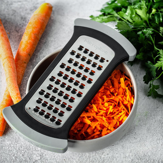 Microplane® Mixing Bowl Grater- Extra Coarse