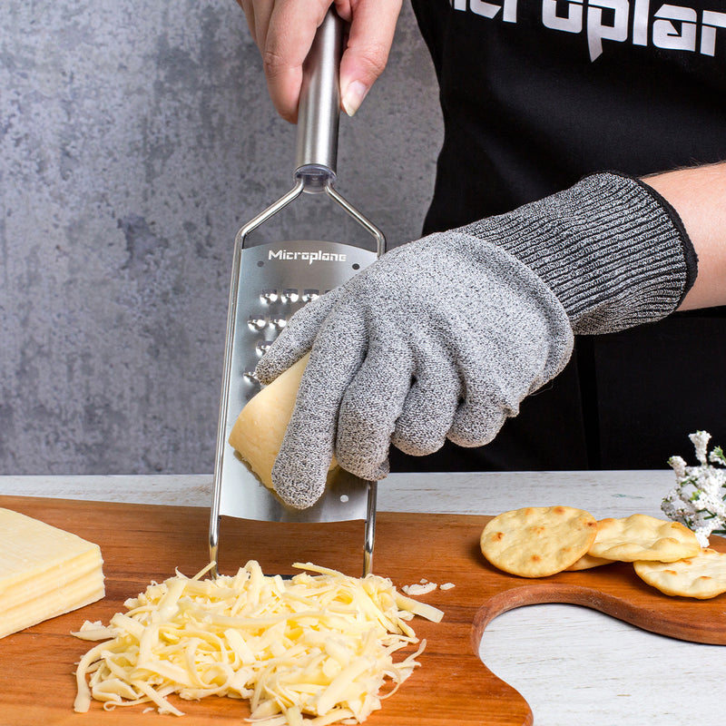 Load image into Gallery viewer, Microplane® Professional Series 2.0 Extra Coarse Grater

