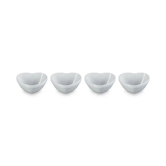 Load image into Gallery viewer, Le Creuset Mini Heart Pinch Bowl Set
