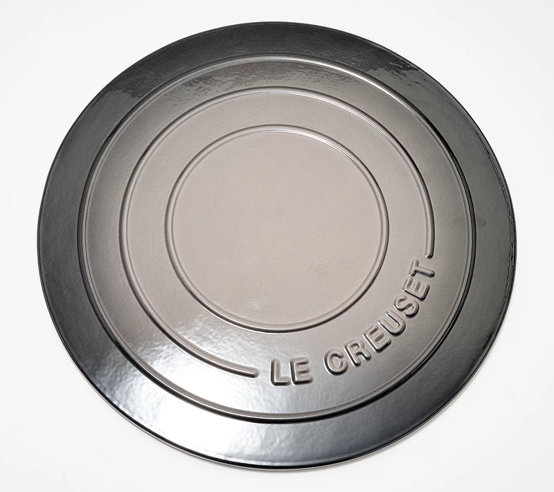 Load image into Gallery viewer, Le Creuset Pizza Stone
