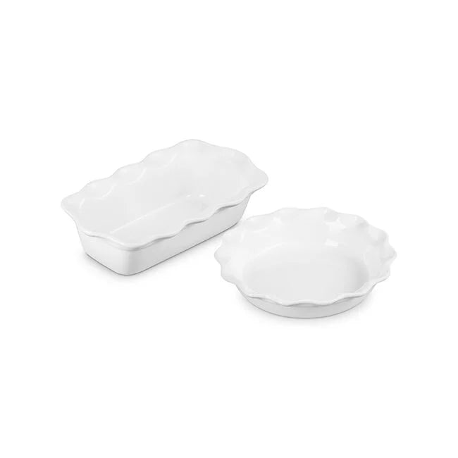 Load image into Gallery viewer, Le Creuset Heritage Pie Dish and Fluted Loaf Pan Set
