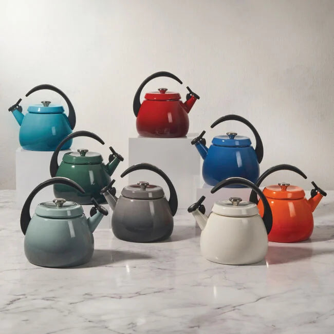 Load image into Gallery viewer, Le Creuset Cloche Kettle 2.2 qt.

