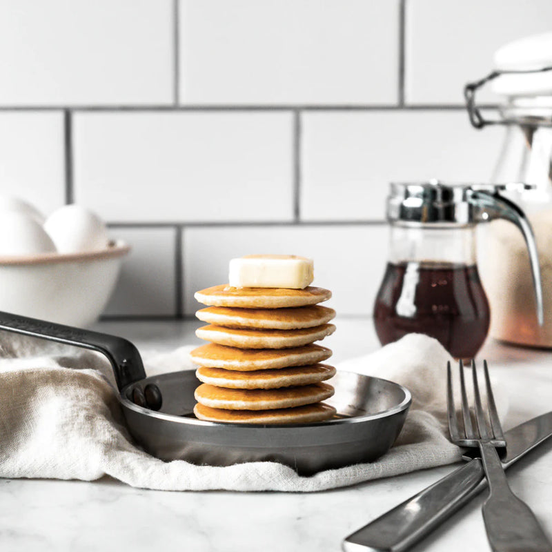 Load image into Gallery viewer, de Buyer MINERAL B Carbon Steel Egg &amp; Pancake Pan
