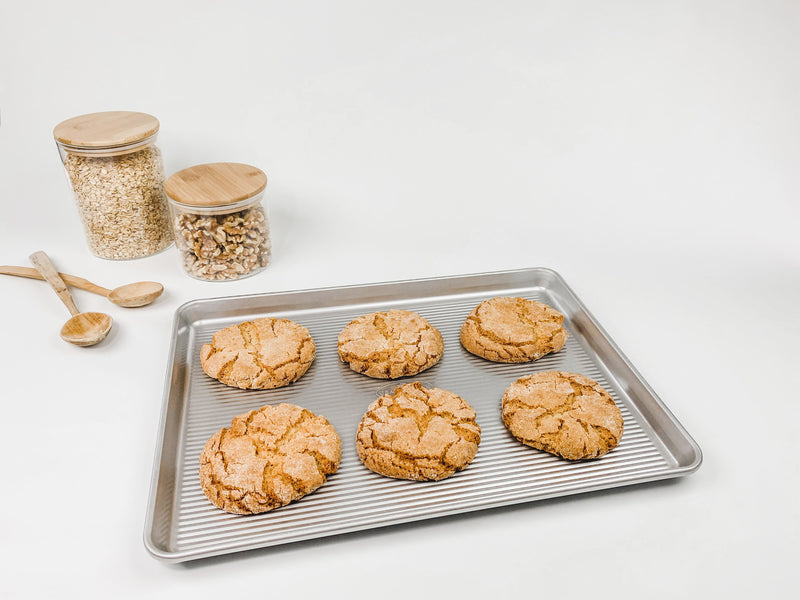 Load image into Gallery viewer, USA PAN Heavy Duty Half Sheet Pan
