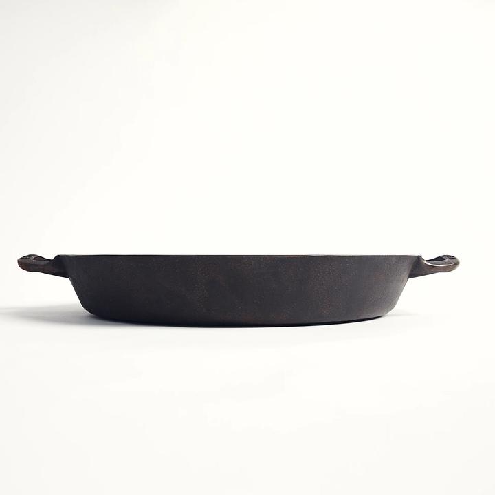 Load image into Gallery viewer, Smithey Ironware No. 14 Dual Handle Cast Iron Skillet
