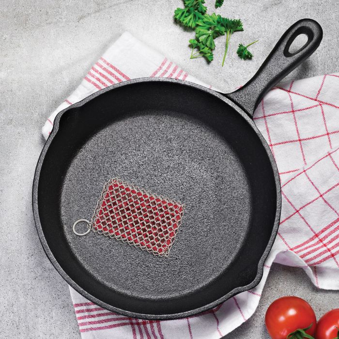 Load image into Gallery viewer, Harold Imports Chainmail Cast Iron Scrubber
