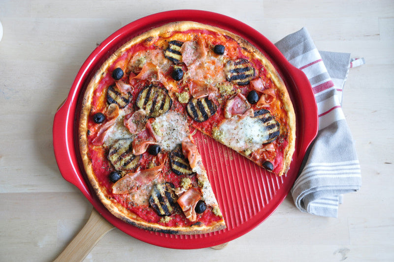 Load image into Gallery viewer, Emile Henry Ridged Pizza Stone 14.5"
