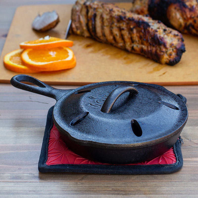 Load image into Gallery viewer, Lodge 6.5 Inch Seasoned Cast Iron Smoker Skillet
