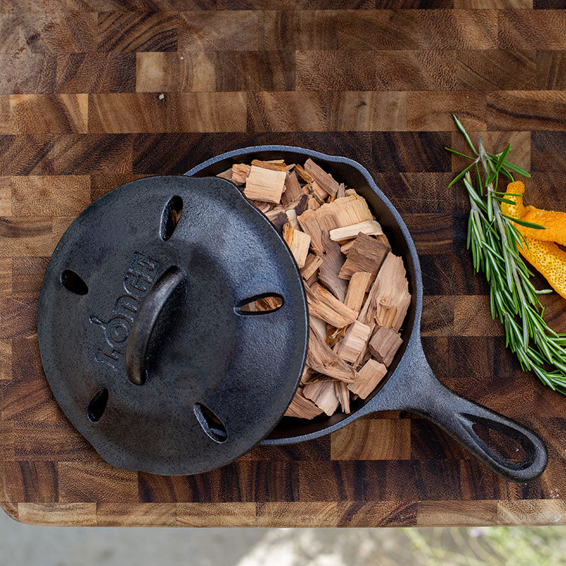Load image into Gallery viewer, Lodge 6.5 Inch Seasoned Cast Iron Smoker Skillet
