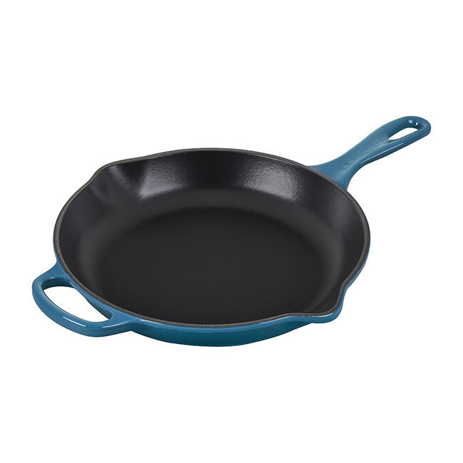 Load image into Gallery viewer, Le Creuset Signature Skillet - 10 1/4"
