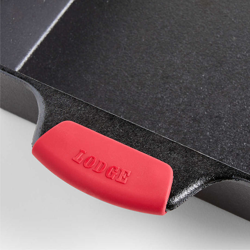 Load image into Gallery viewer, Lodge 9"x13" Casserole w/ Silicone Grip
