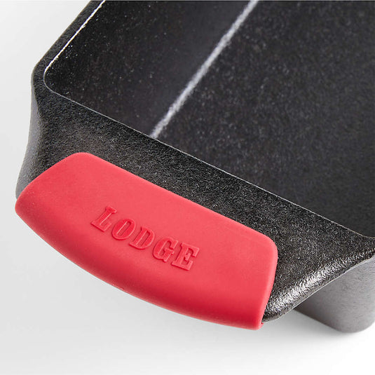 Lodge Loaf Pan w/ Silicone Grip