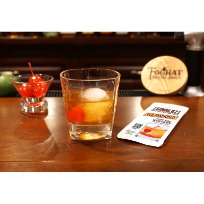 Load image into Gallery viewer, Foghat™ Smoked Old Fashioned Cocktail Kit W/ 5 Old Fashioned Cocktail Mixes
