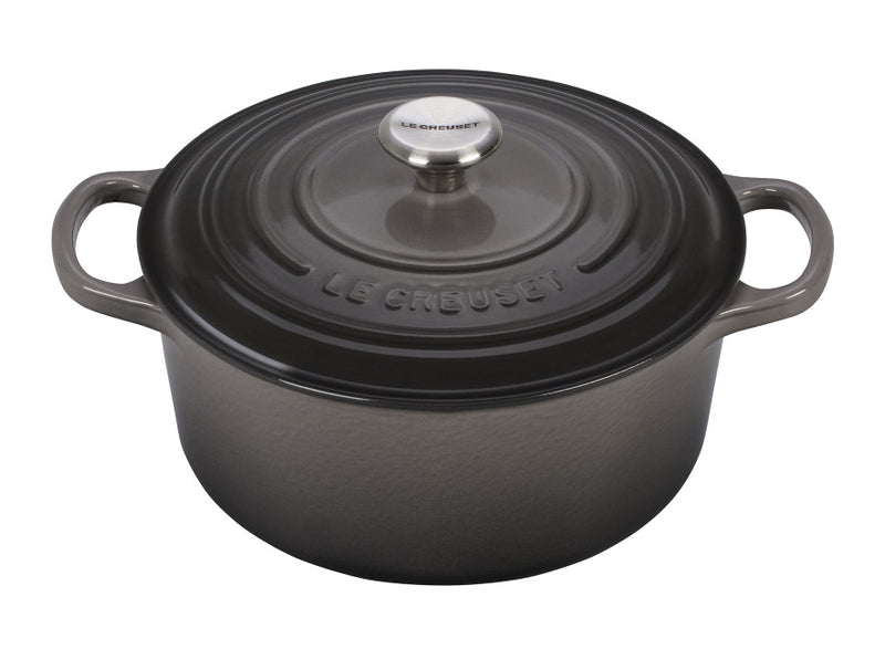 Load image into Gallery viewer, Le Creuset Round Dutch Oven 3 1/2 qt.
