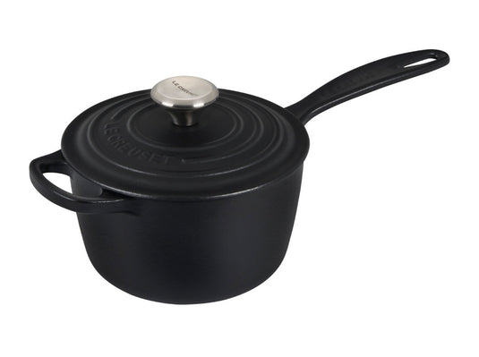 Le Creuset Signature Saucepan 2 1/4 qt.