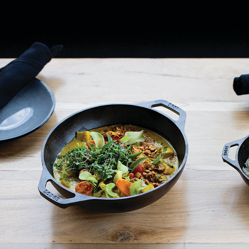 Load image into Gallery viewer, Lodge 6.25 Inch Mini Cast Iron Wok
